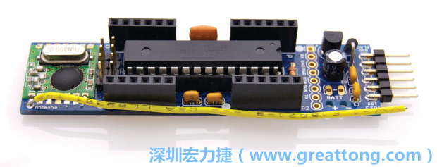 JeeLabs的尚?克勞德?威普樂（Jean-Claude Wippler）以RBBB為基礎(chǔ)設(shè)計出JeeNode，JeeNode使用不同的排針并加裝了SPI無線端口以提供無線傳輸使用。 使用EAGLE